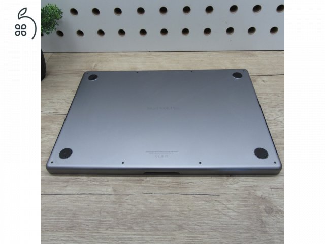 Apple MacBook Pro 16 (2021) – M1 Pro / 32GB / 512GB SSD – használt, szép állapot – 91% akku (111 ciklus)