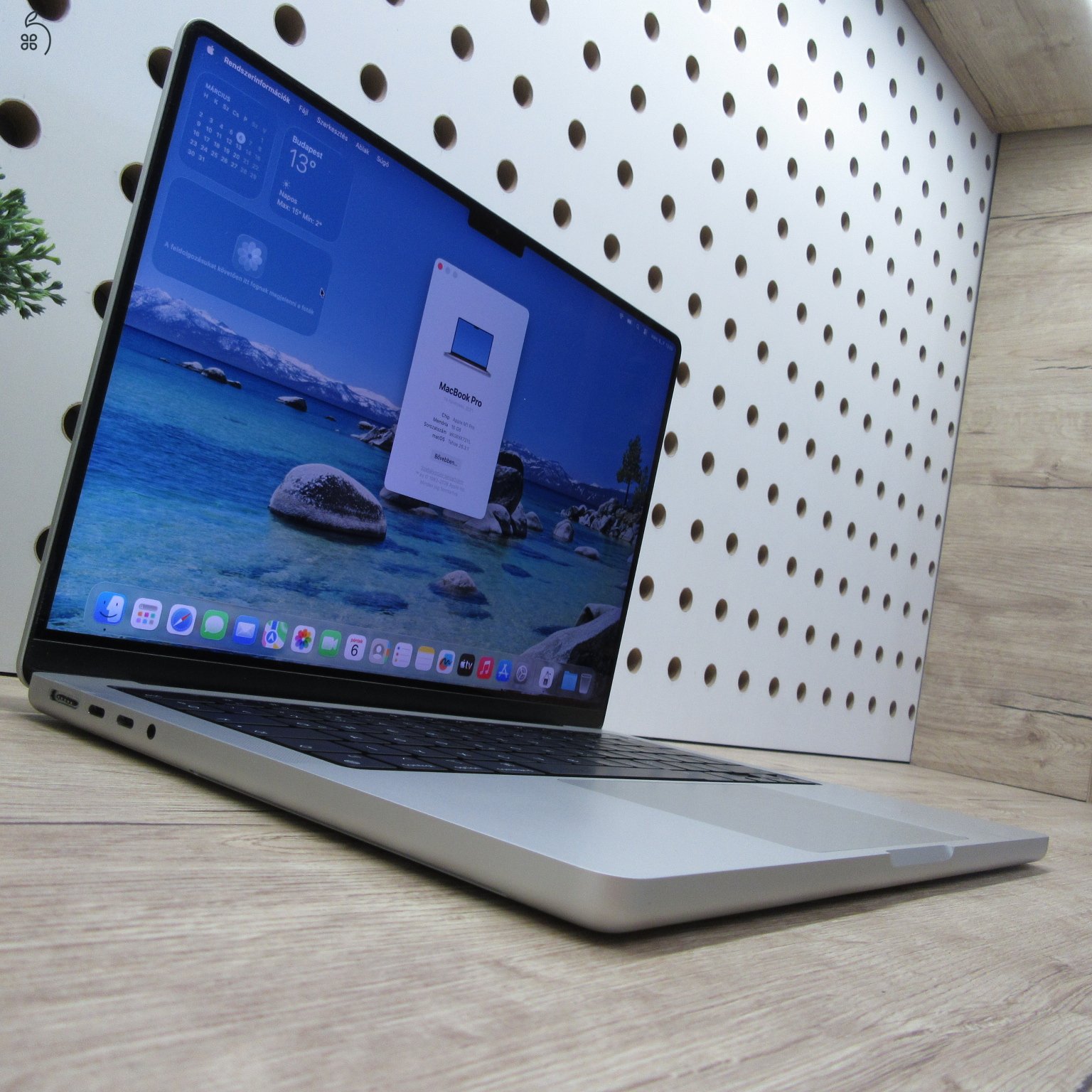 Apple MacBook Pro 14 (2021) – M1 Pro / 16GB / 500GB SSD – használt, szép állapot – 90% akku (265 ciklus)