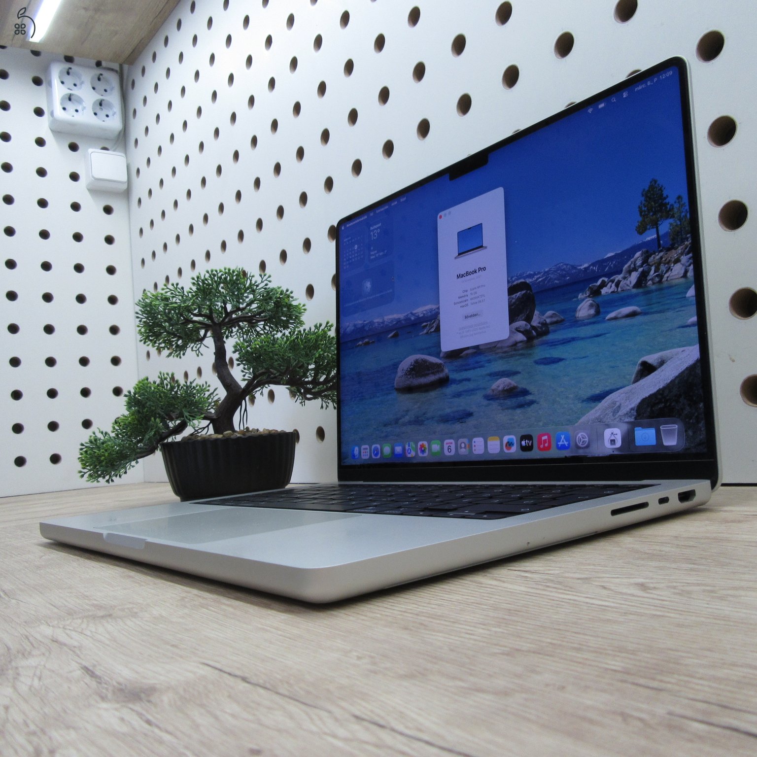 Apple MacBook Pro 14 (2021) – M1 Pro / 16GB / 500GB SSD – használt, szép állapot – 90% akku (265 ciklus)