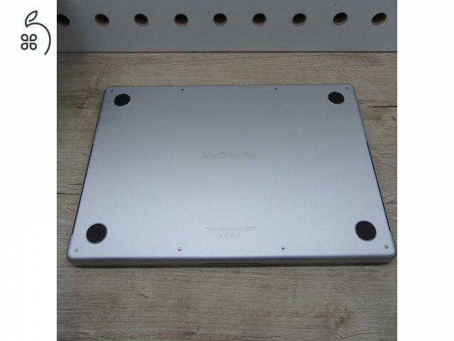 Apple MacBook Pro 14 (2021) – M1 Pro / 16GB / 500GB SSD – használt, szép állapot – 90% akku (265 ciklus)