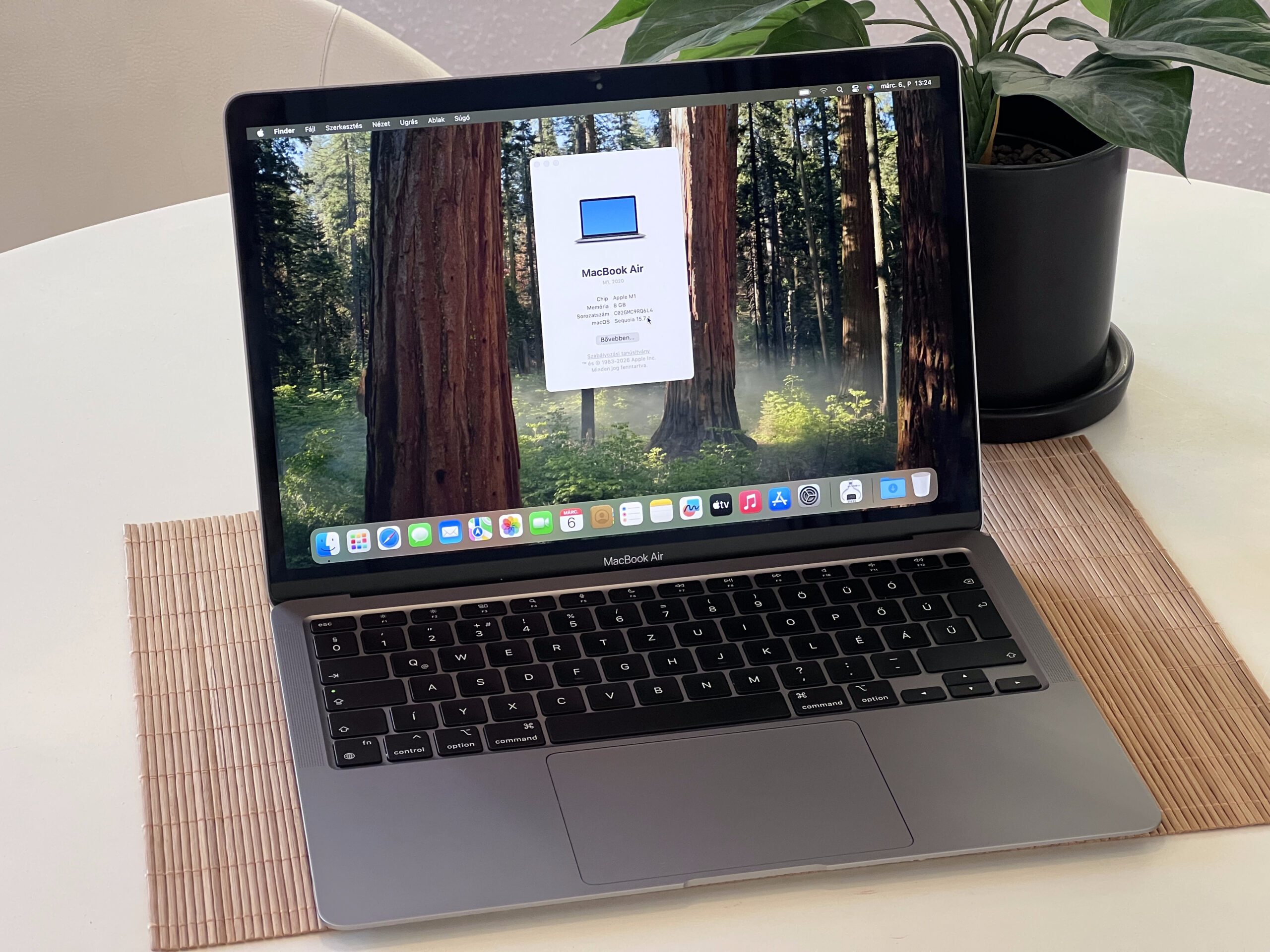 MacBook Air 2020 M1 13” 256GB 2 ÉV Garanciával 92%