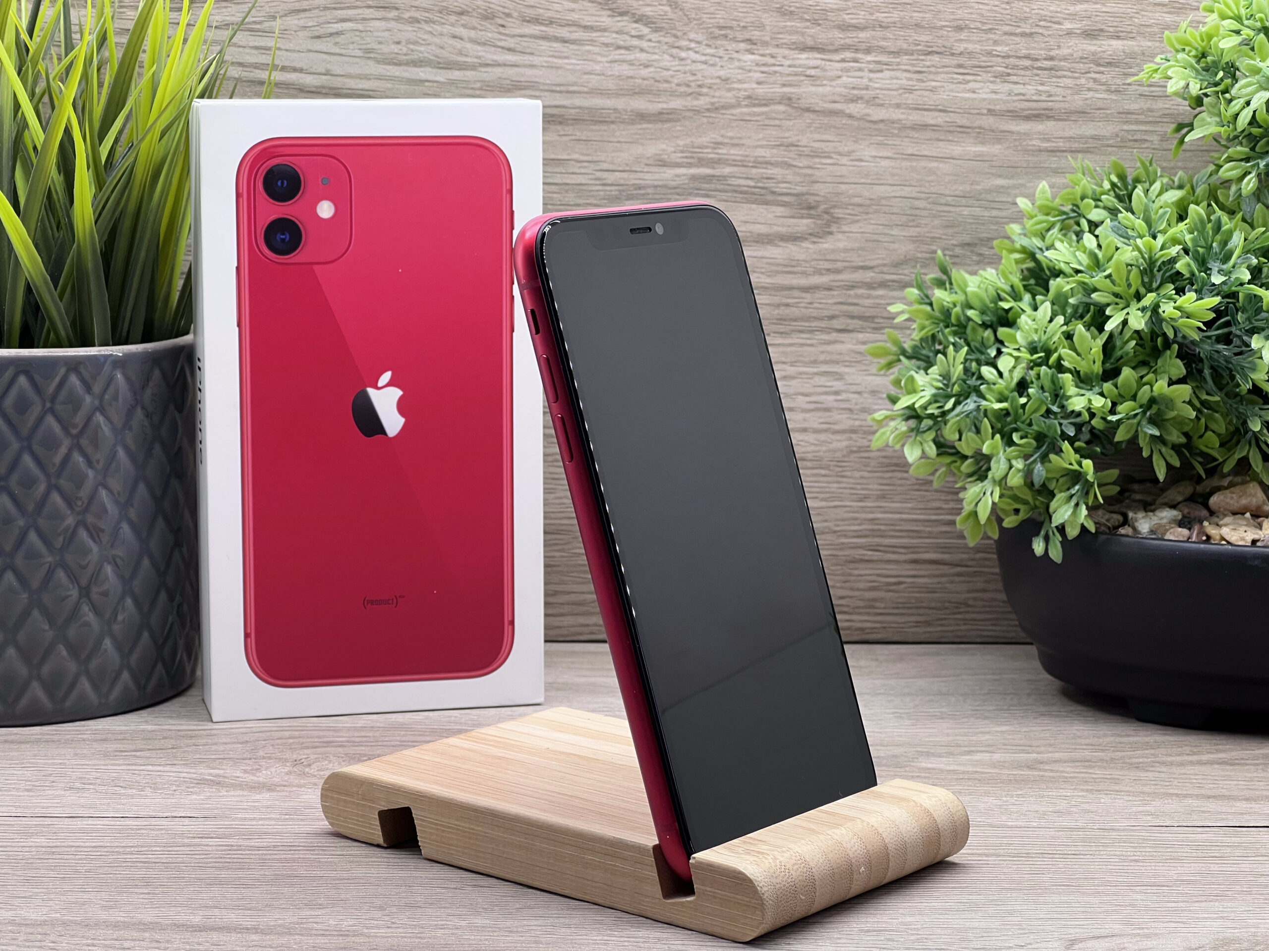 Hibátlan iPhone 11 Red 128GB 2 ÉV Garanciával 100%