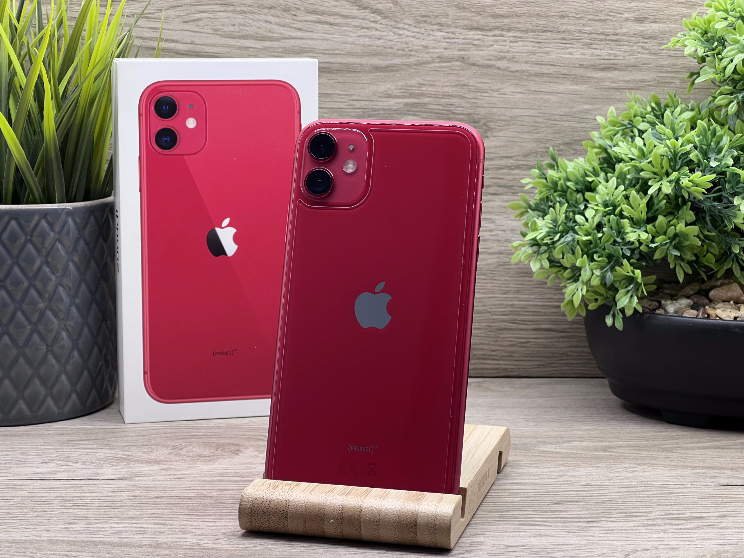 Hibátlan iPhone 11 Red 128GB 2 ÉV Garanciával 100%