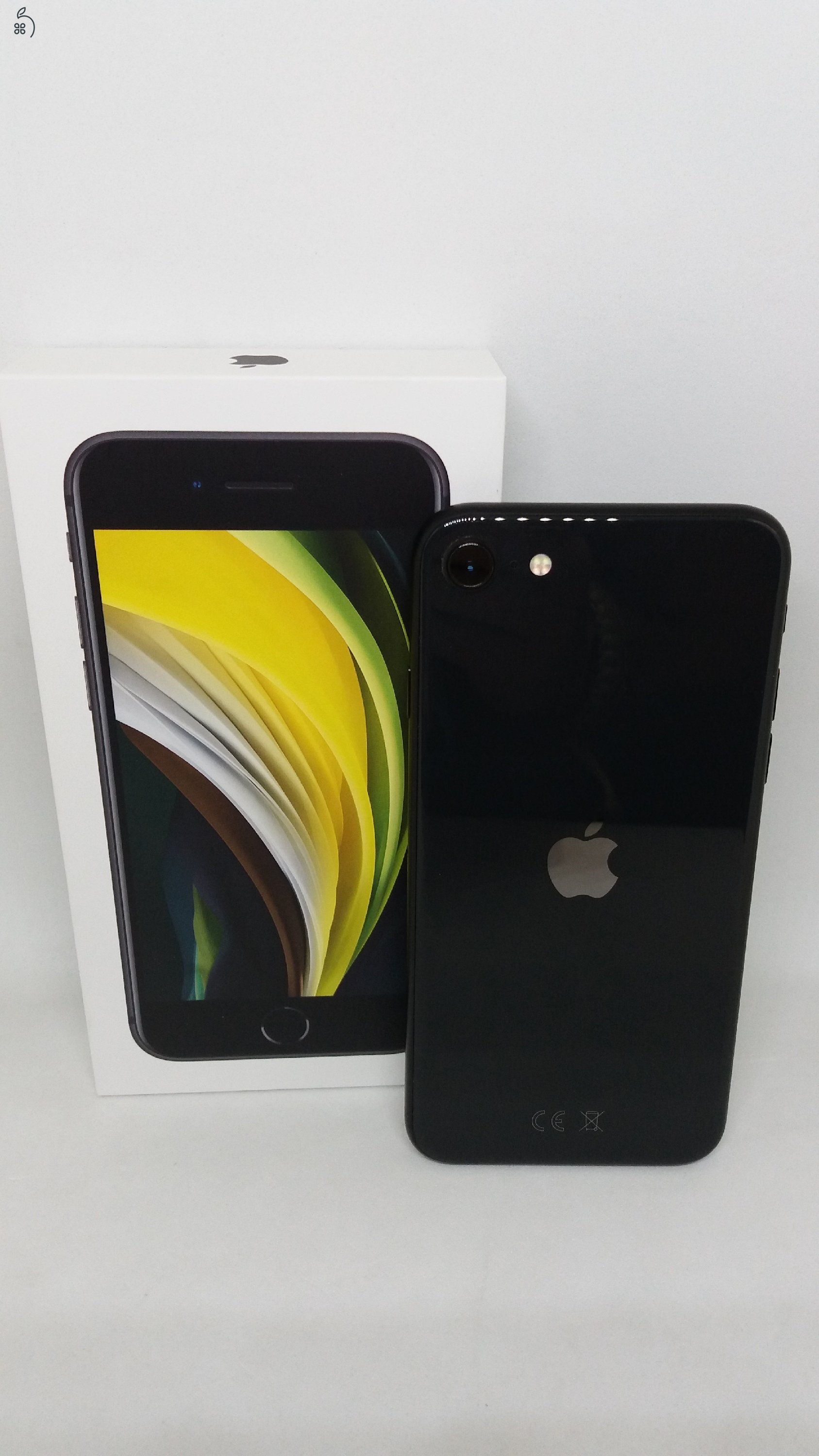 ELADÓ: APPLE iPhone SE 2020 - 128GB - 100% - FEKETE színben ! ! !