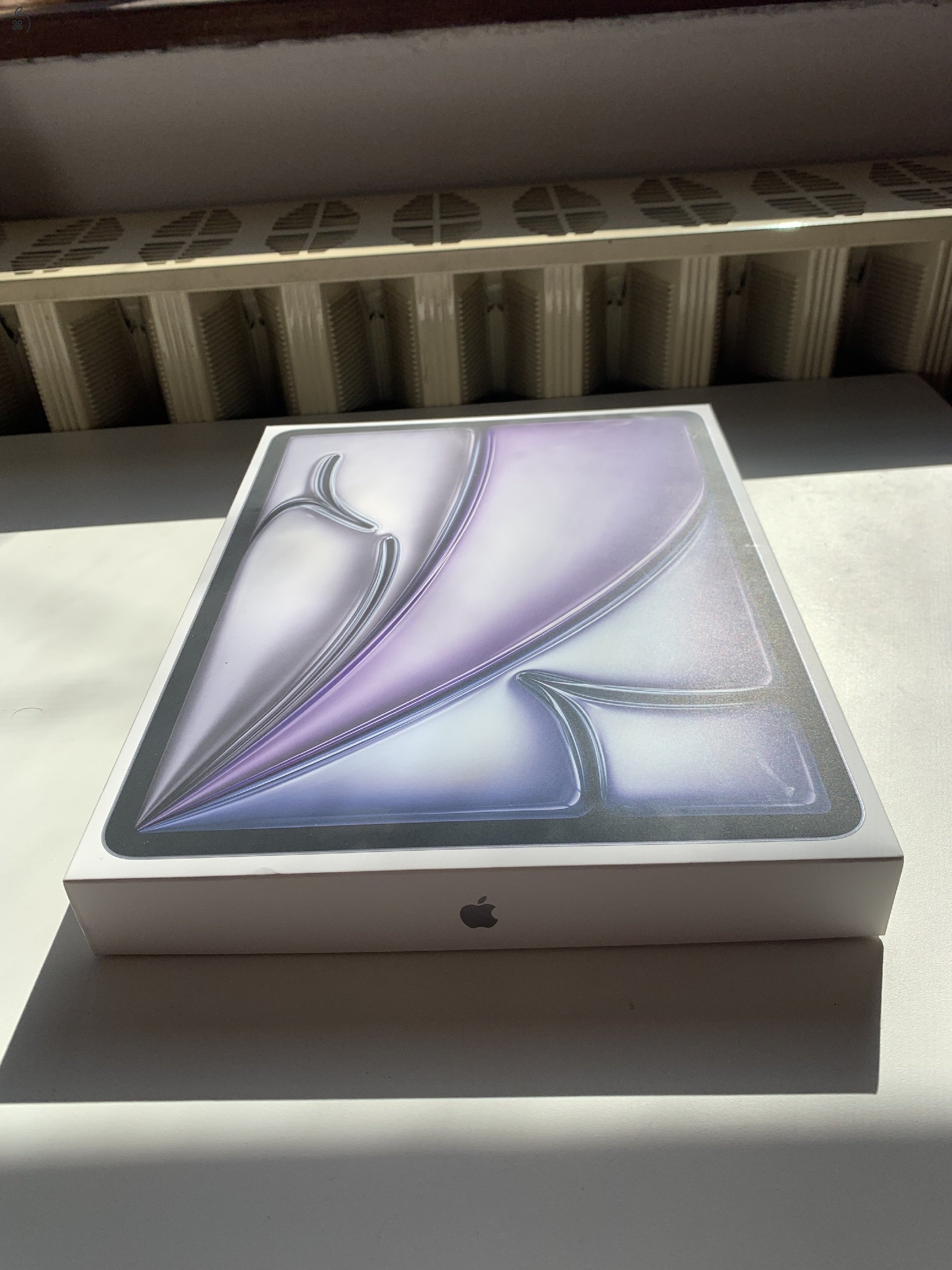 Apple iPad Air 13” M3 128GB – új, bontatlan