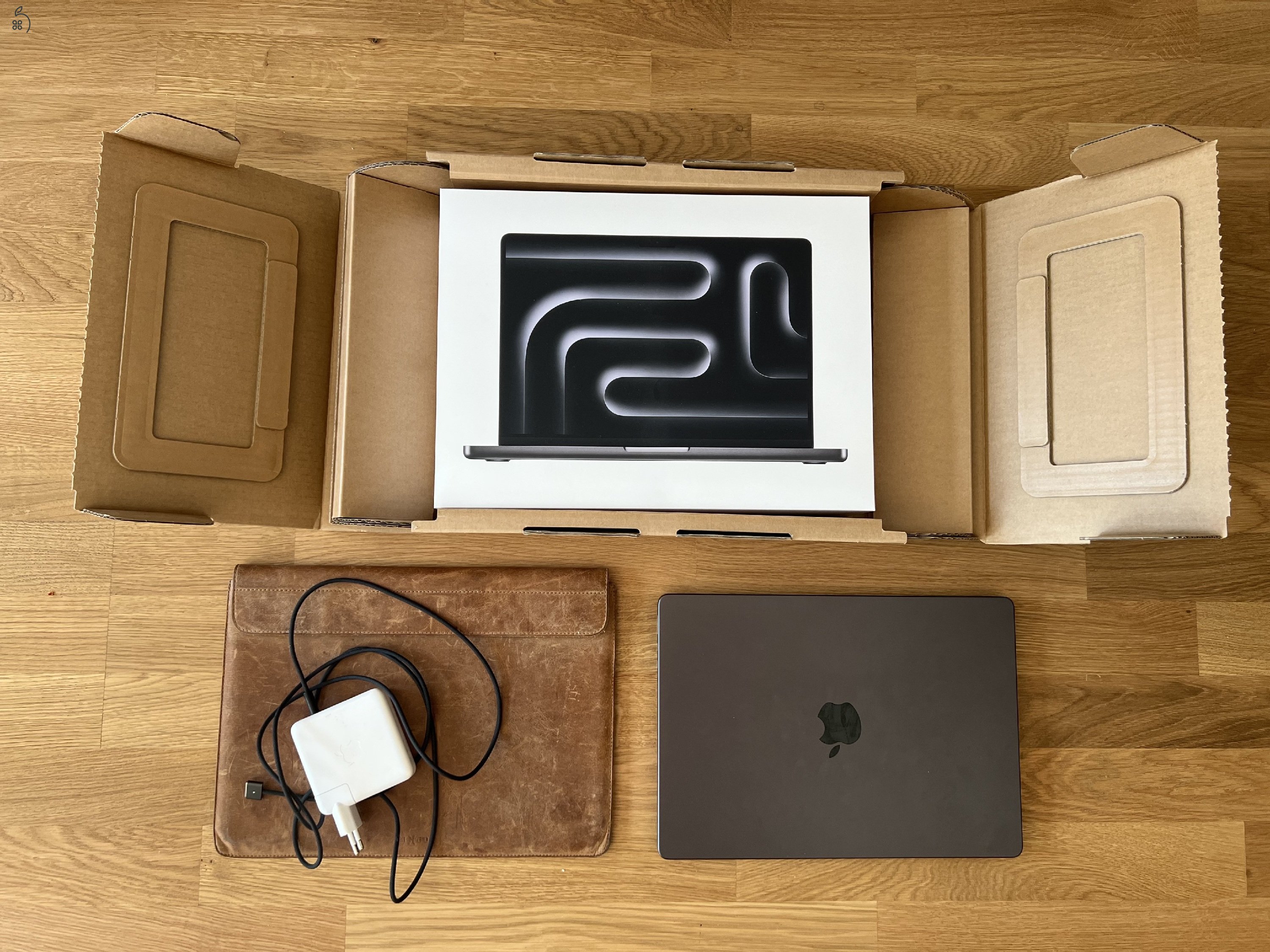 Apple MacBook Pro 14 M3 Max, 36 GB RAM, 1 TB SSD