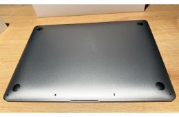 Apple MacBook Air M1 13” – 8GB / 256GB – dobozzal