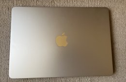 MacBook Air M3 - 2027.10.03 -ig garanciális , 100% -os aksival eladó.