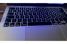 MacBook Air 13. M4 24Gb Ram 1Tb SSD Apple garancia