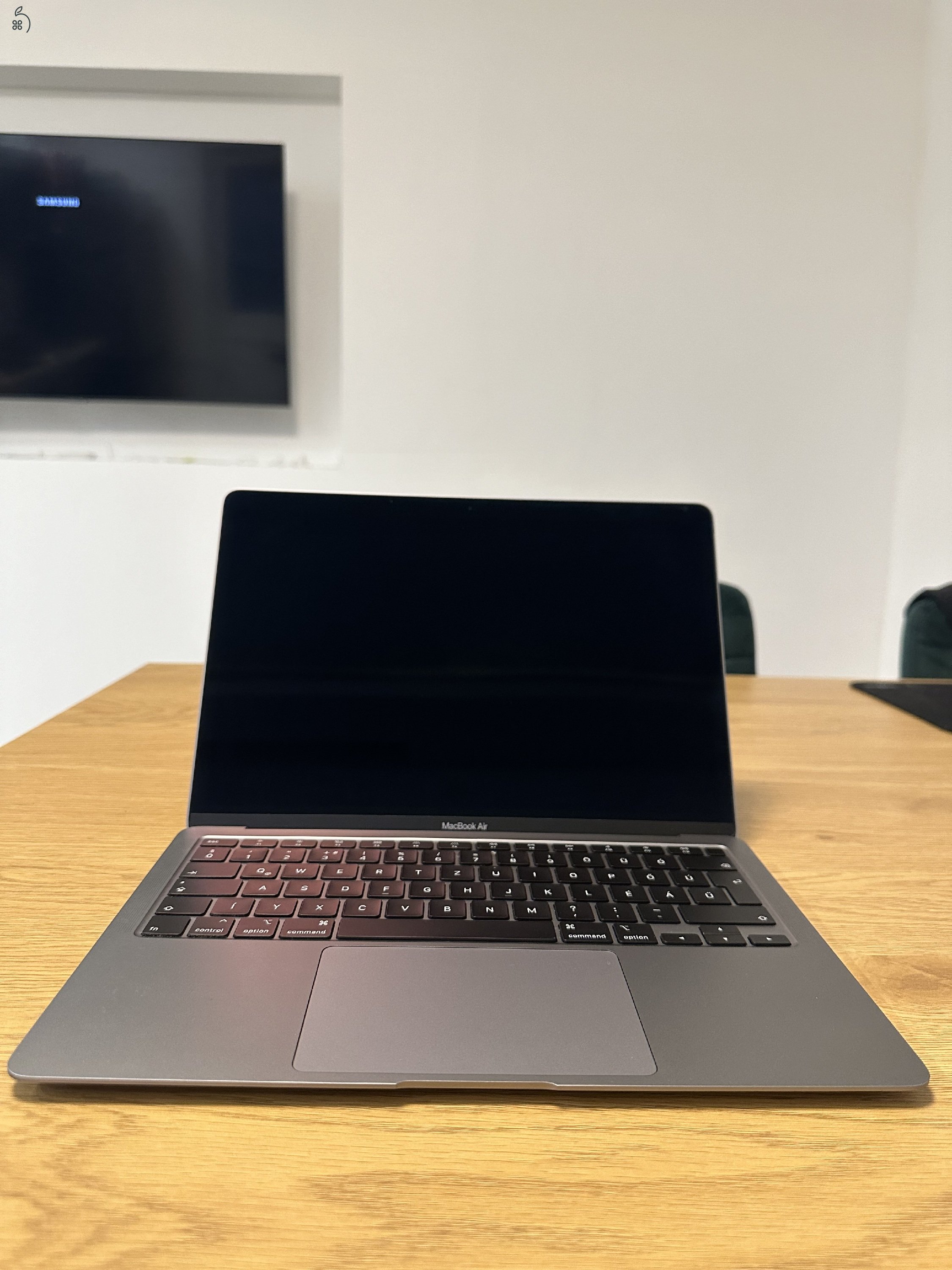 MacBook Air Retina 13” (2020, Intel, 8GB / 256GB) – megkímélt