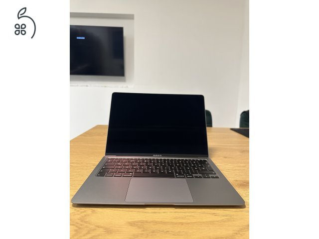 MacBook Air Retina 13” (2020, Intel, 8GB / 256GB) – megkímélt