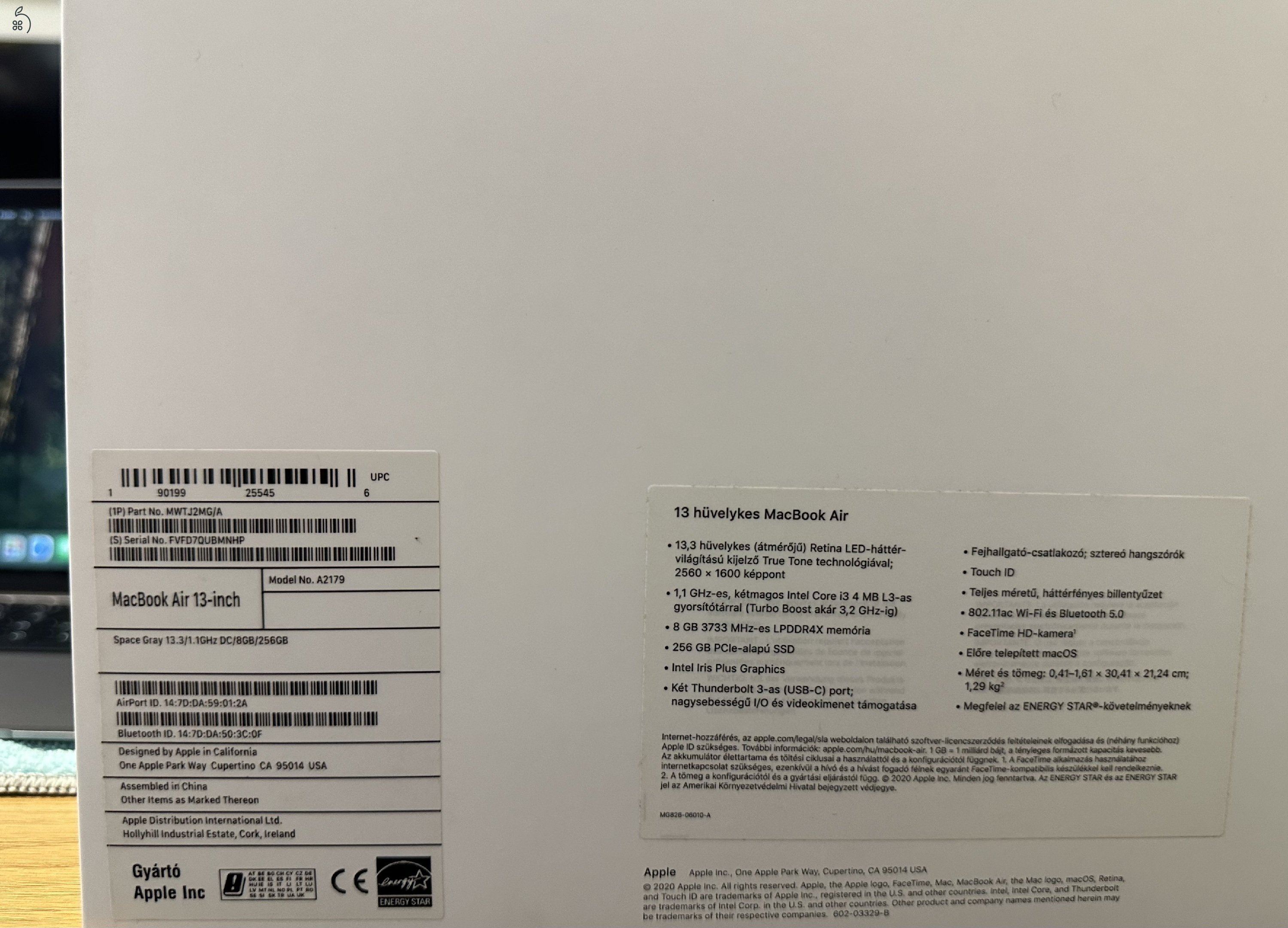 MacBook Air Retina 13” (2020, Intel, 8GB / 256GB) – megkímélt