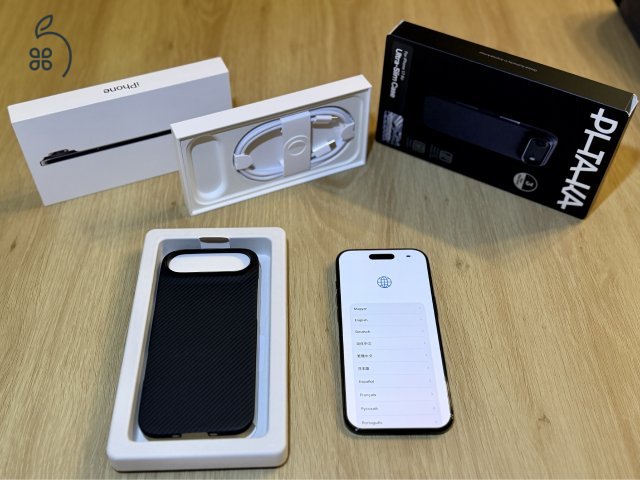 Apple iPhone AIR 256GB fekete - független - karcmentes - garanciális - Pitaka aramid tok és fólia