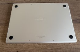 MacBook Pro 16