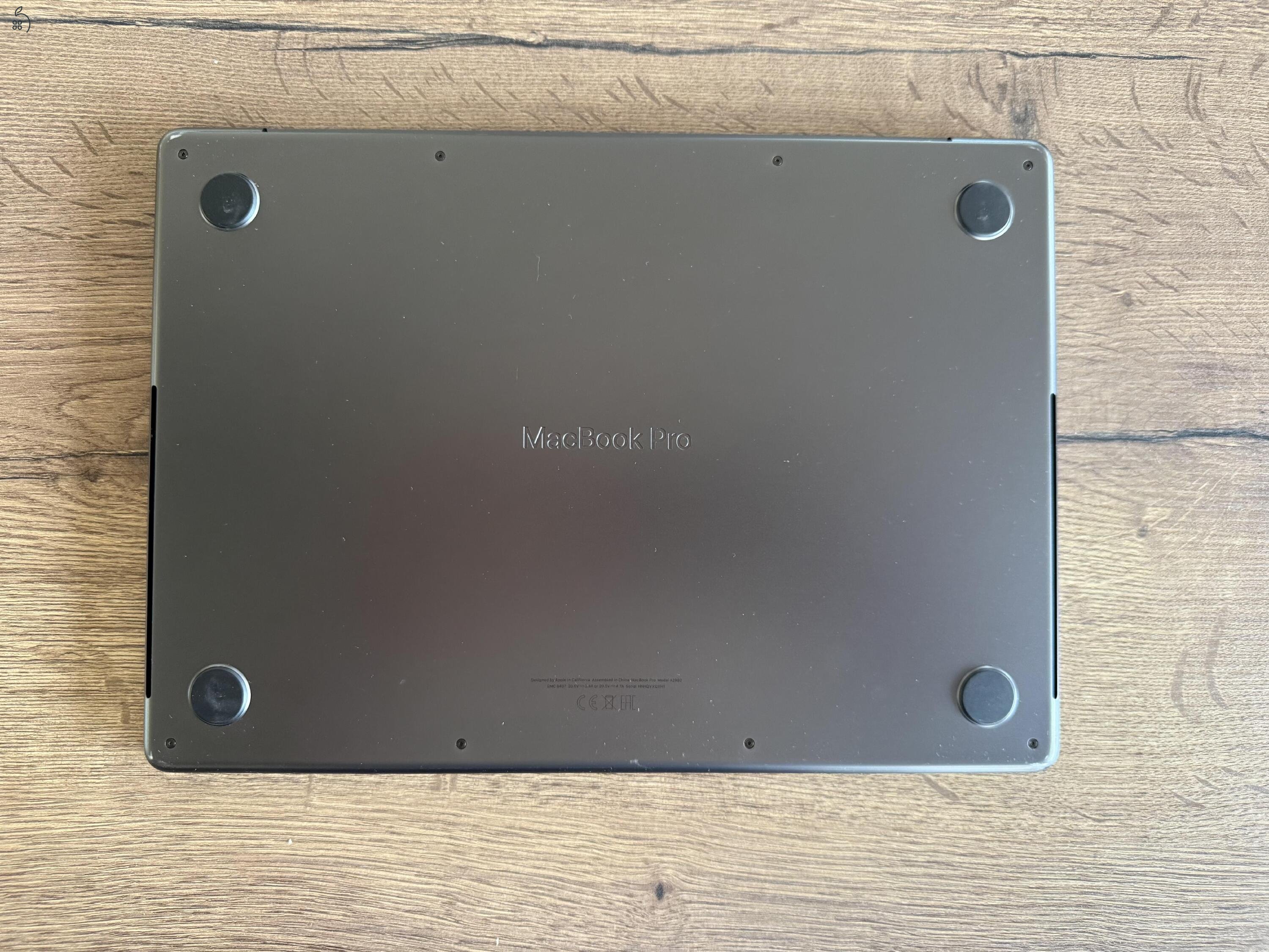 MacBook Pro 14