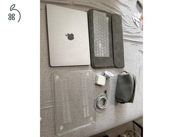 Apple Macbook Air M2 2022