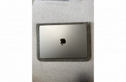 Apple Macbook Air M2 2022