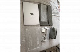 Apple Macbook Air M2 2022