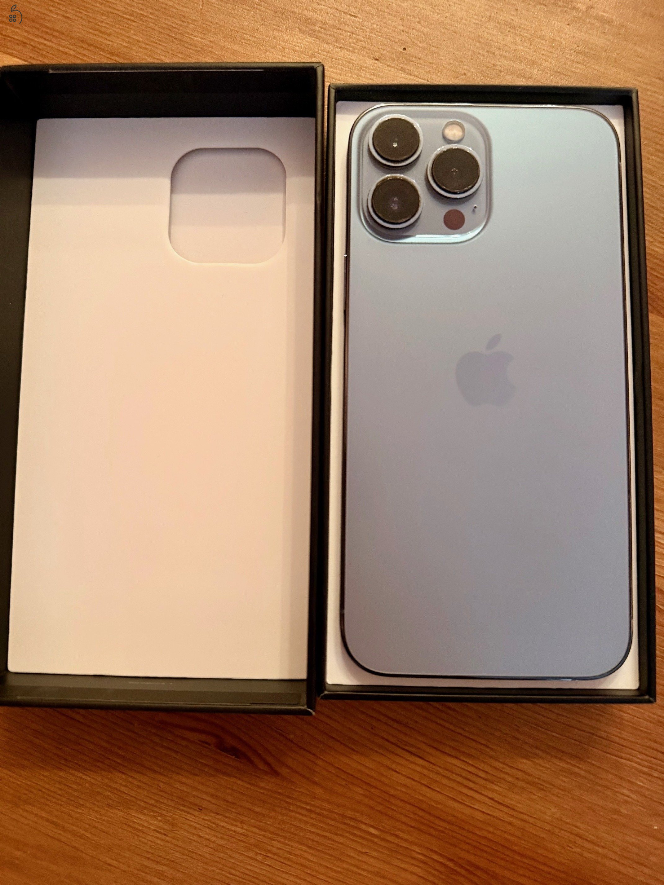 Kedvezményes húsvéti ajándék avagy ki harapott az almába? 