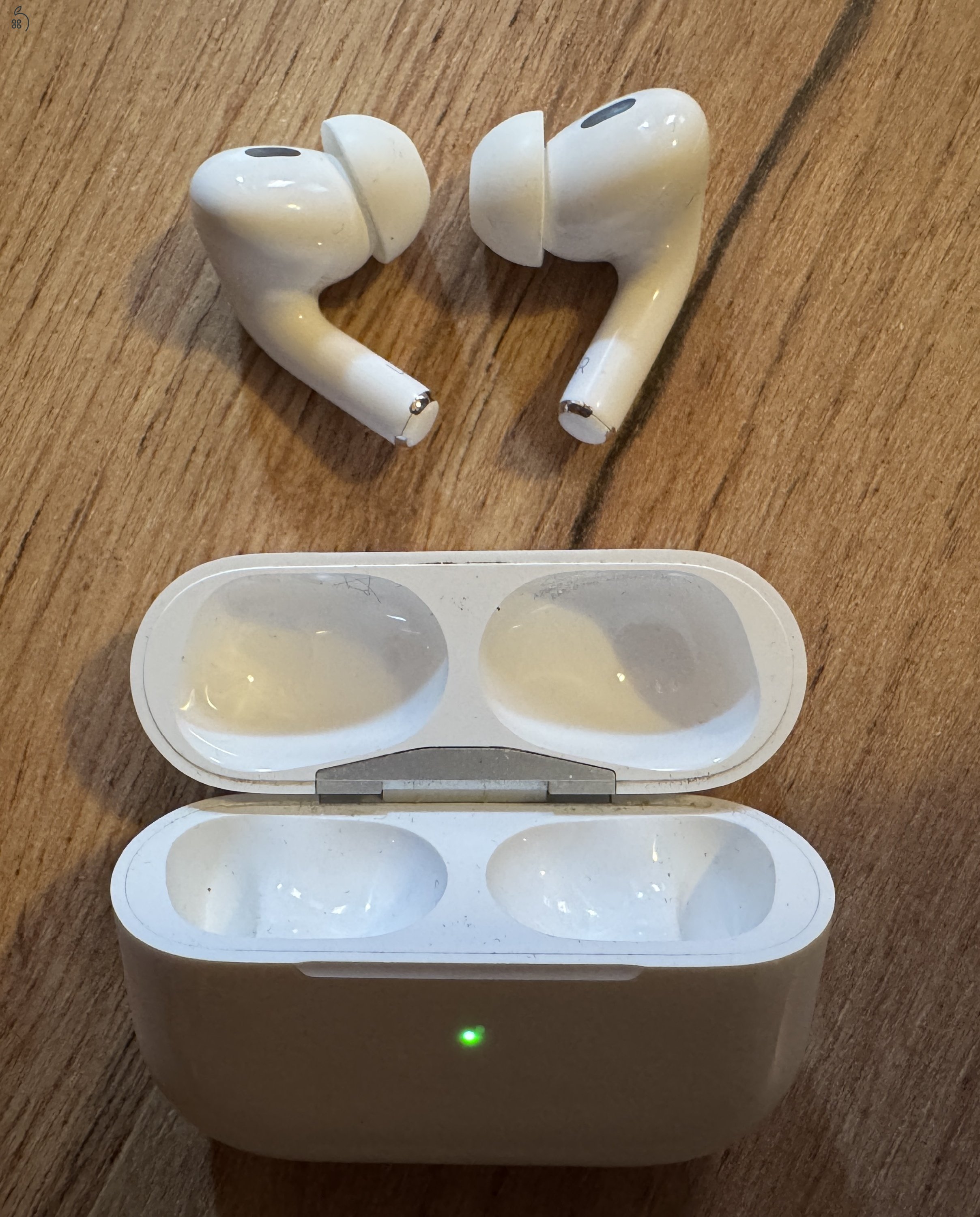 Airpods Pro (2. gen) Magsafe tokkal (USB-C)