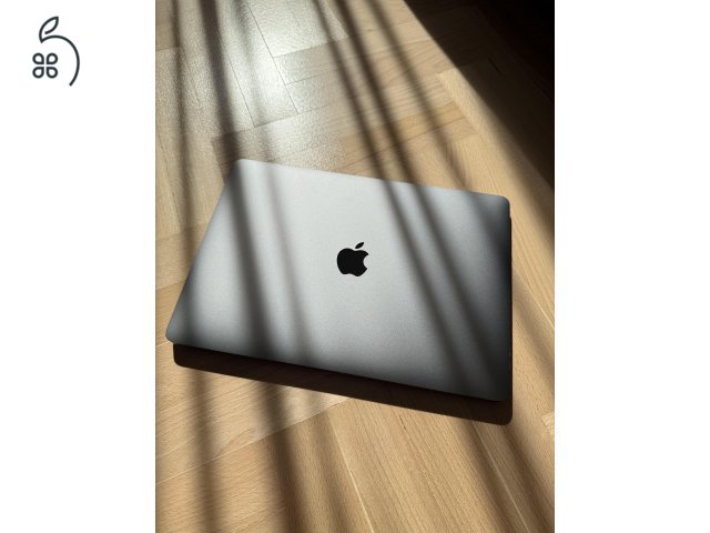 Macbook Air // M1 // 16GB! // 256GB // space grey // magyar billentyűzet