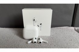 Apple AirPods 3. generáció dobozával