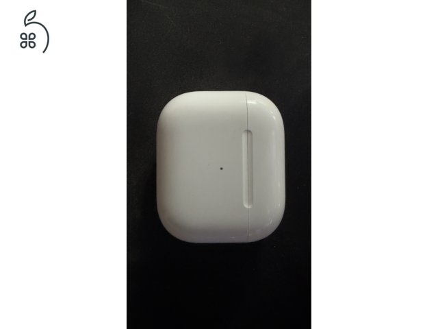 Apple AirPods 3. generáció dobozával