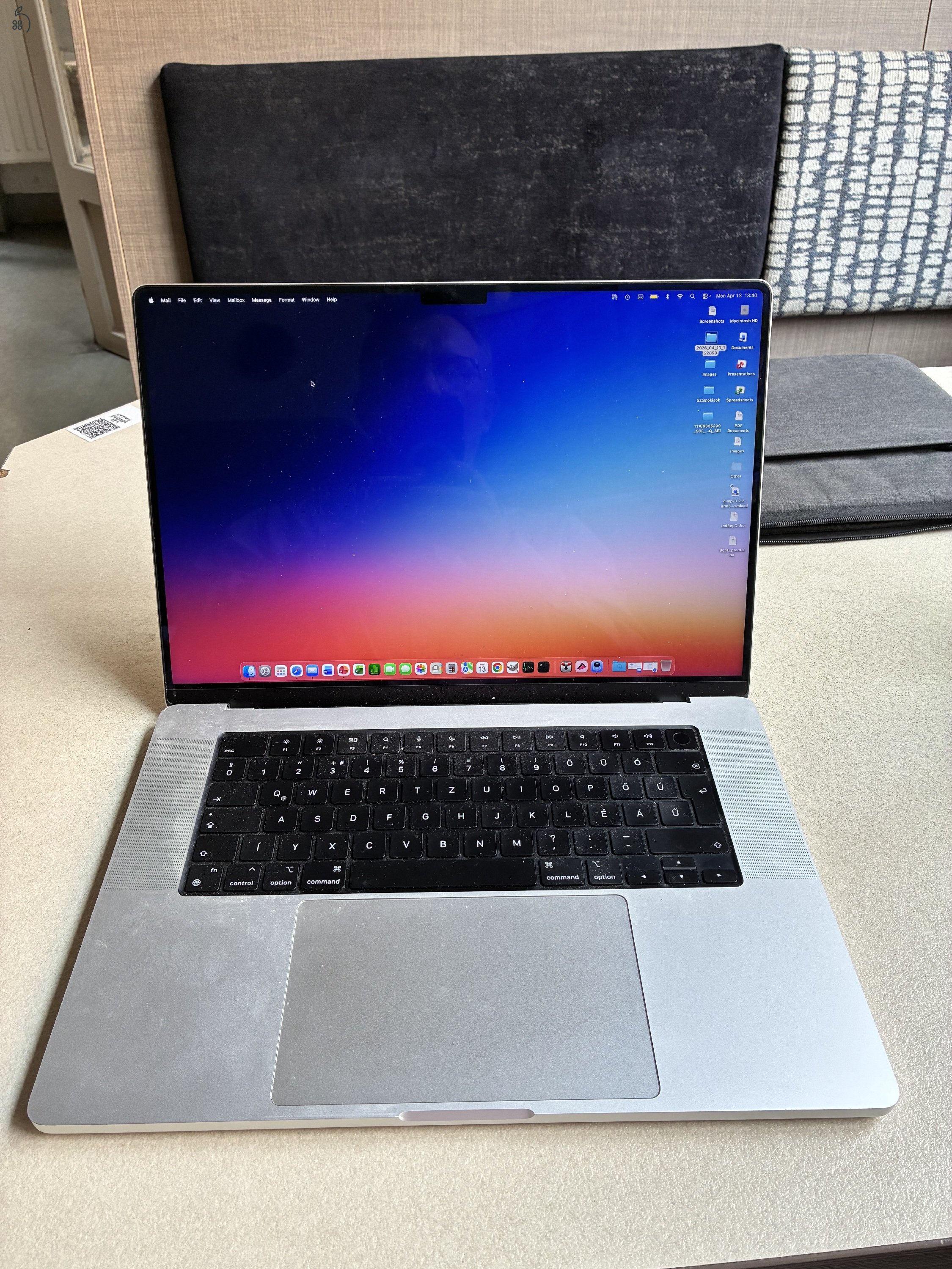 Eladó egy 2022 M1 MaBook Pro 16