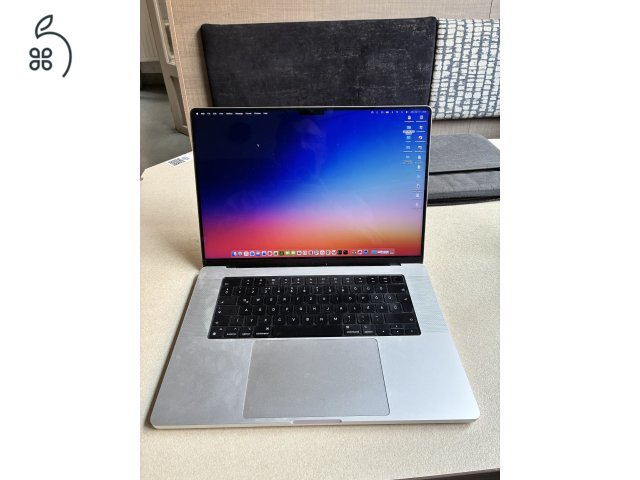 Eladó egy 2022 M1 MaBook Pro 16