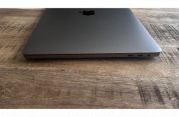MacBook Pro 13