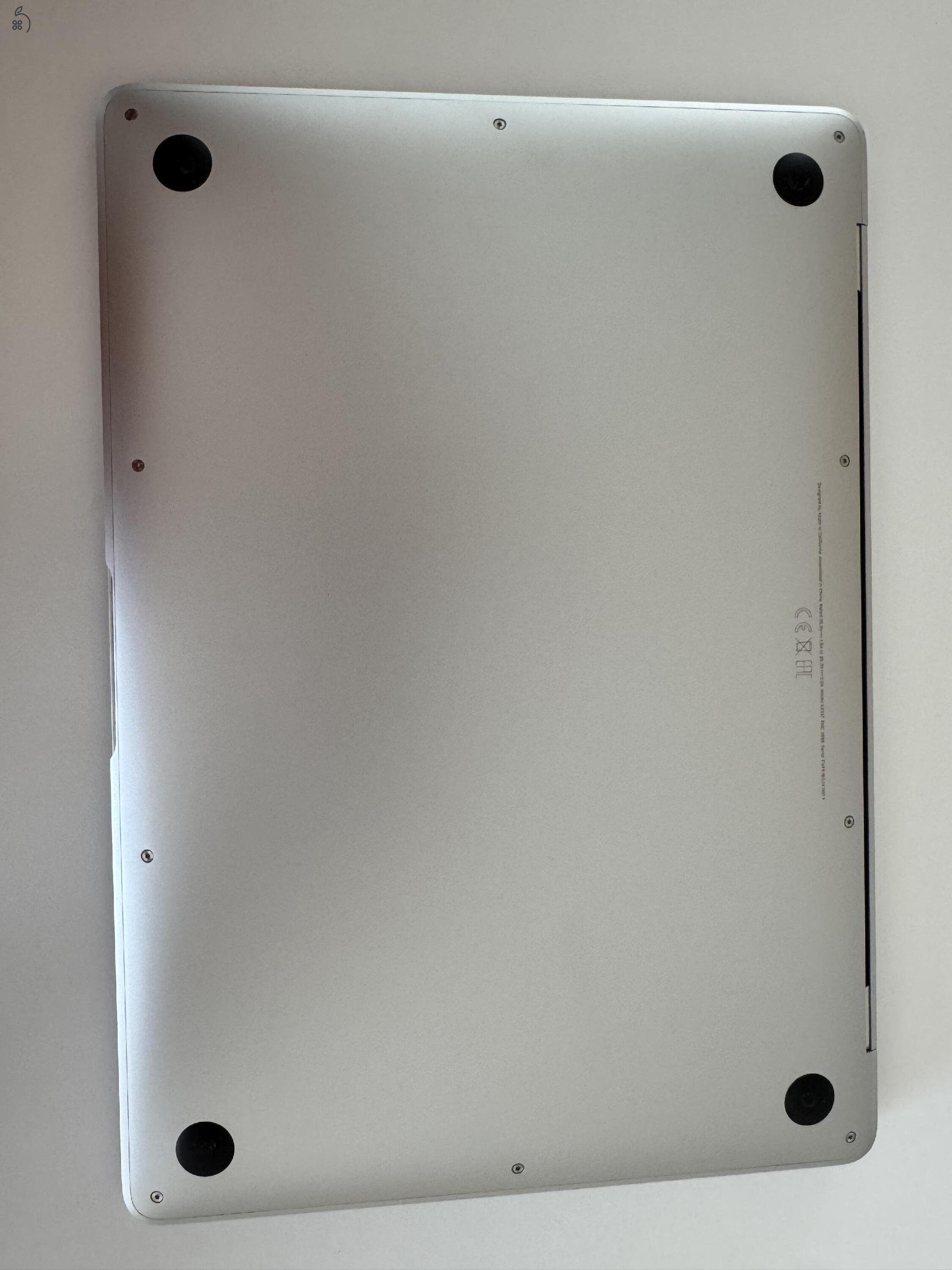 Tökéletes Állapotú 2020 Macbook Air laptop 