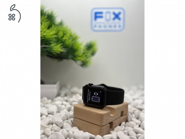 Series 4 44mm GPS 100% akkumulátor Használt állapot