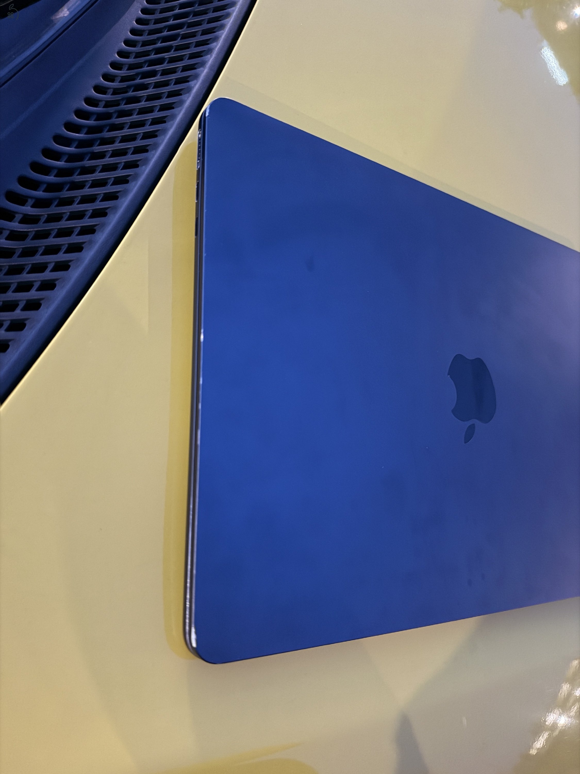 MacBook Air M2 256GB - CSAK MA