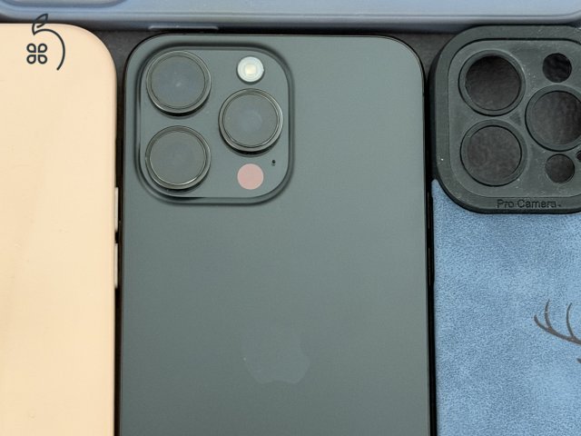 iphone 15 pro max 256 - független, fekete.