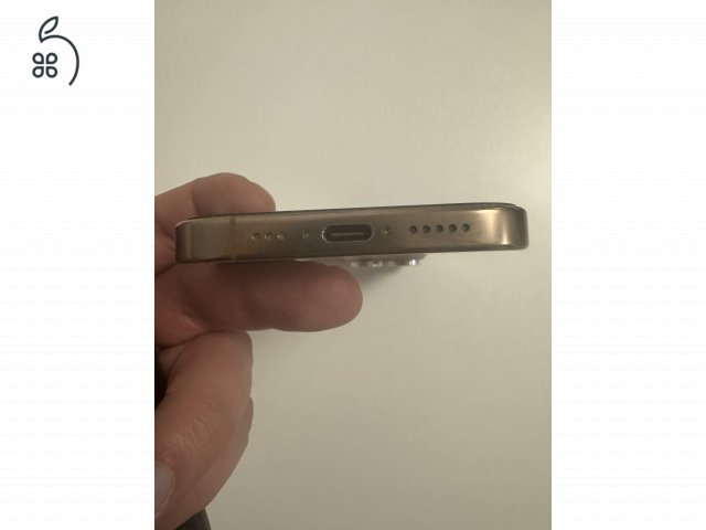 Iphone 16 pro karcmentes, tökéletes állapotban