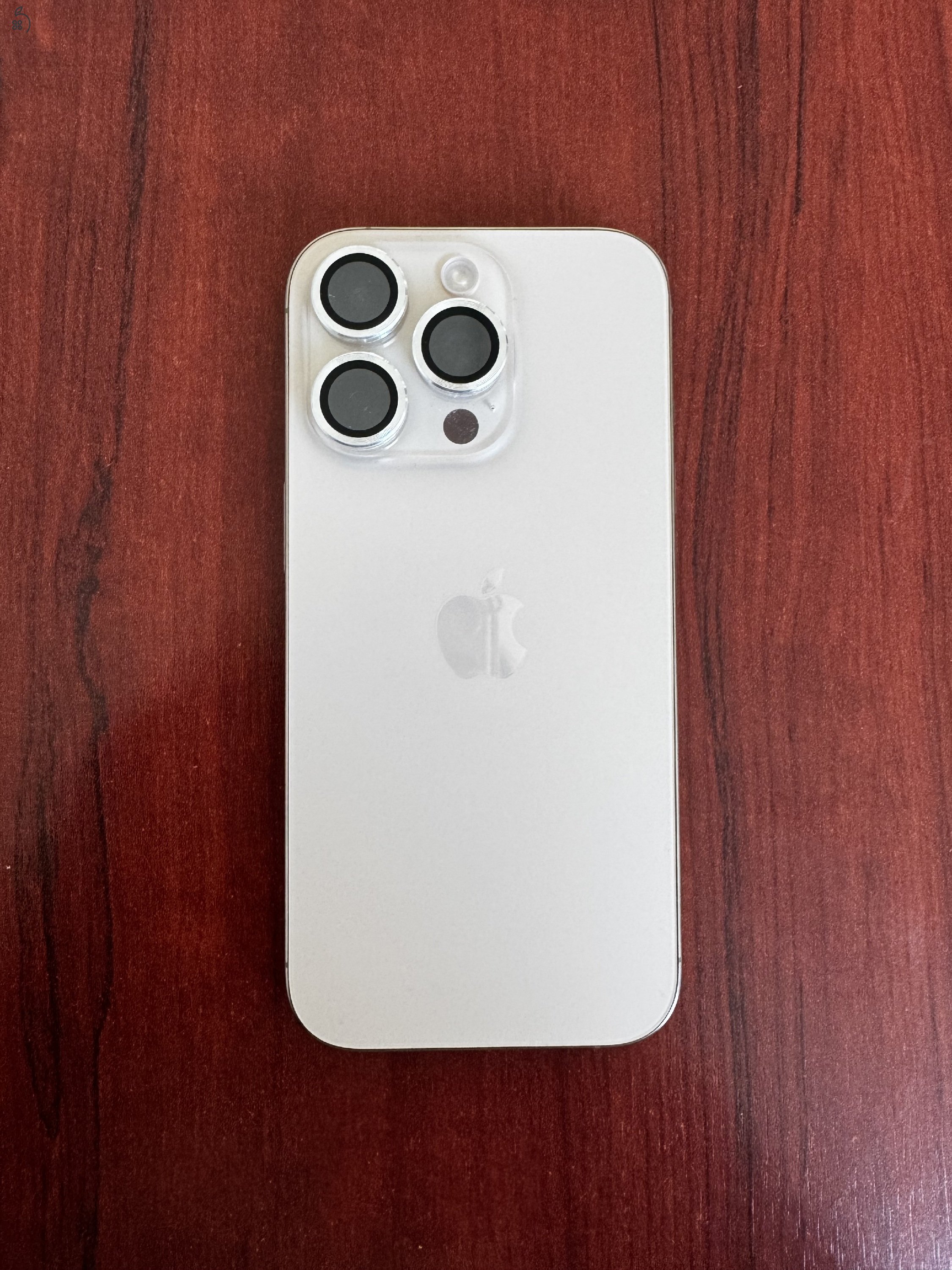 Iphone 16 pro karcmentes, tökéletes állapotban