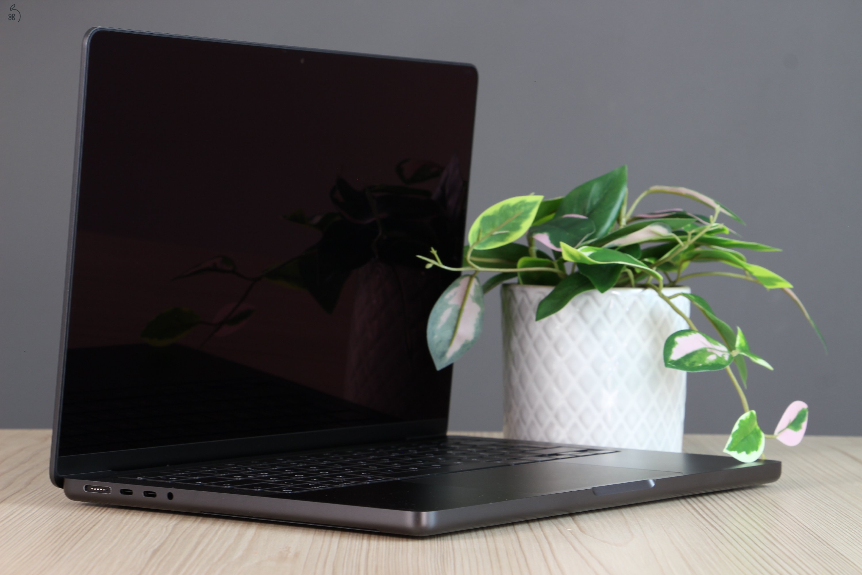 Újszerű Apple Macbook Pro 14