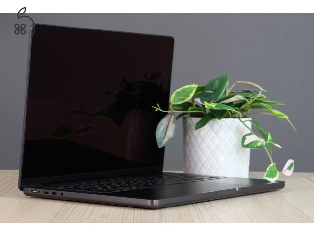 Újszerű Apple Macbook Pro 14