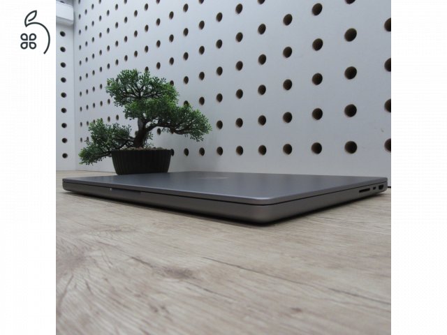 Apple MacBook Pro 14 (2021) – M1 Pro / 16GB / 500GB SSD – használt, karcmentes – 85% akku (353 ciklus)