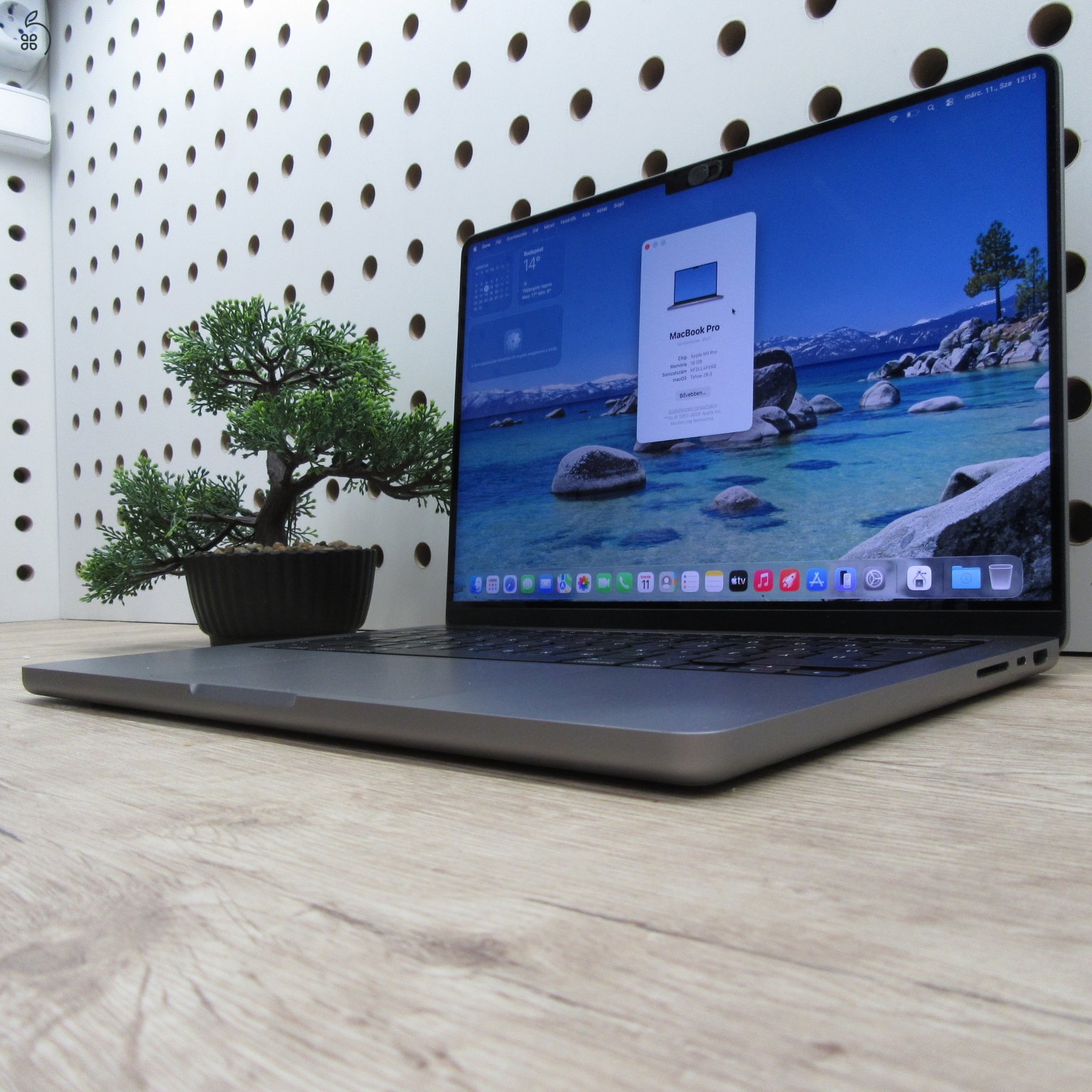 Apple MacBook Pro 14 (2021) – M1 Pro / 16GB / 500GB SSD – használt, karcmentes – 85% akku (353 ciklus)