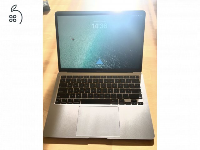 Apple MacBook Air M1 (2020) – 8GB / 256GB – 93% akku – hibátlan