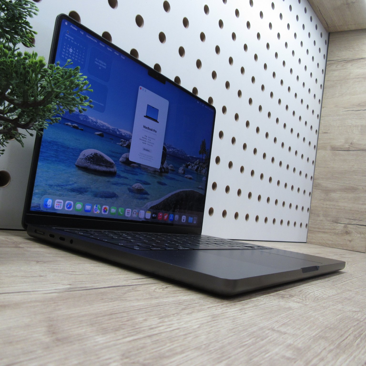 Apple MacBook Pro 14 (2023) – M3 Pro / 18GB / 512GB SSD – használt, karcmentes – 91% akku (217 ciklus)