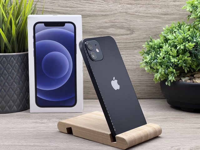 iPhone 12 Black 64GB 2 ÉV Garanciával 90%