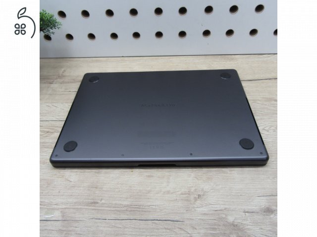 Apple MacBook Pro 14 (2023) – M3 Pro / 18GB / 512GB SSD – használt, karcmentes – 100% akku (39 ciklus)