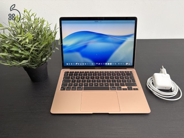 MacBook Air M1 8GB/256GB 92% AKKU Szinte Új!!