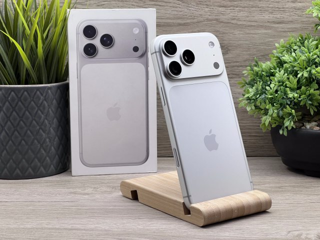 Hibátlan iPhone 17 Pro Max Silver 256GB Dupla E-SIM 2 ÉV Garanciával 100%