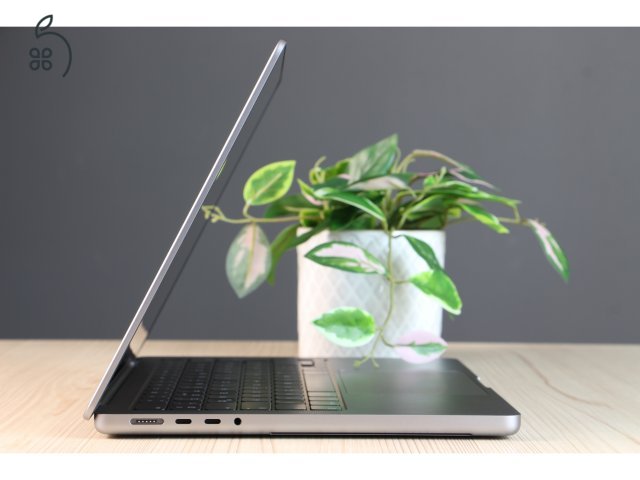 Apple Macbook Pro 14