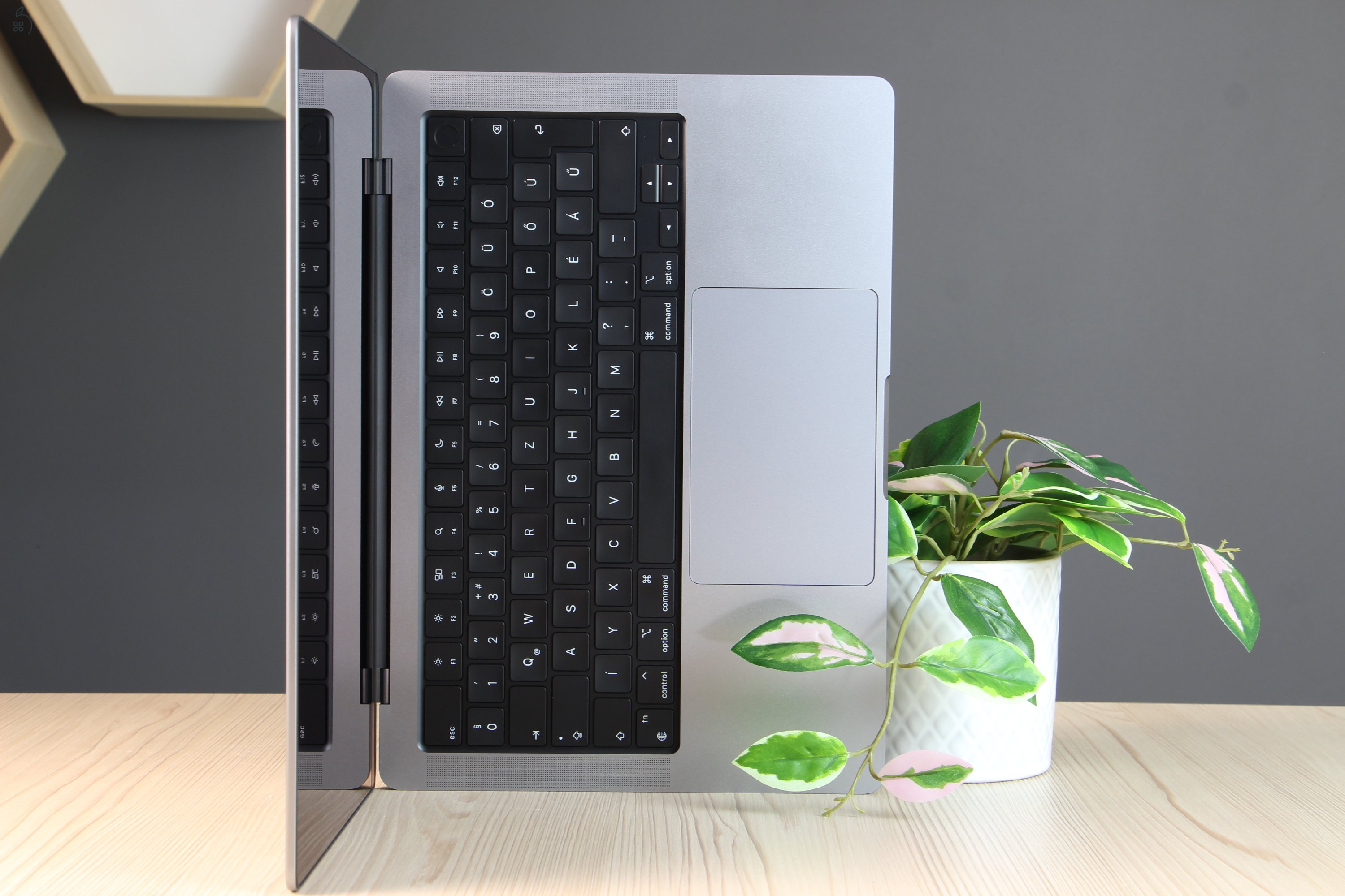 Apple Macbook Pro 14