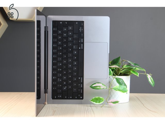 Apple Macbook Pro 14