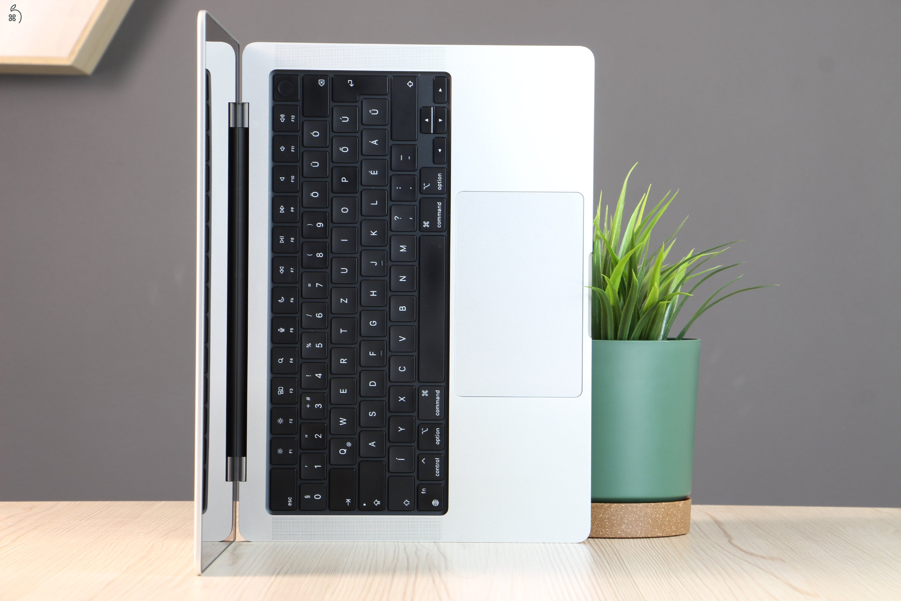 Apple Macbook Pro 14